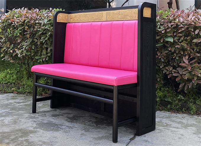 牛肉火鍋店雙人位實(shí)木軟包卡座沙發(fā)