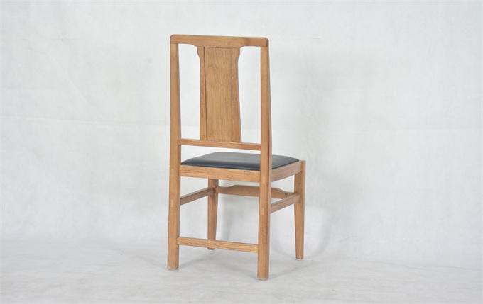 火鍋店仿古實(shí)木中式靠背管帽椅