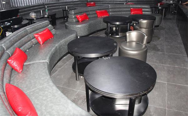 高檔酒吧桌椅_酒吧沙發(fā)茶幾