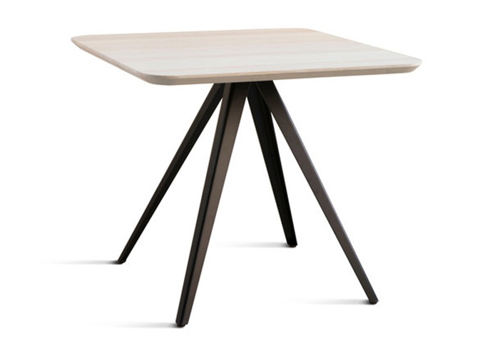 咖啡店北歐風(fēng)極簡時(shí)尚實(shí)木桌子