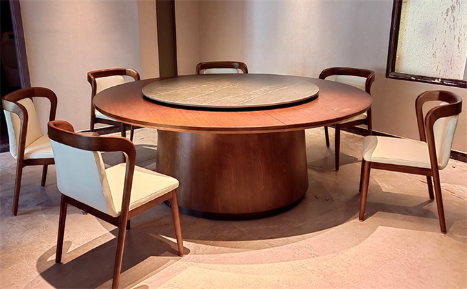 挑選餐廳電動餐桌椅定制廠家需謹慎！如何選擇才能省錢又放心！